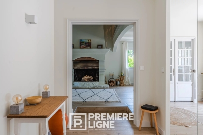 House for sale in ARCACHON  - 6 rooms - 320 m² 