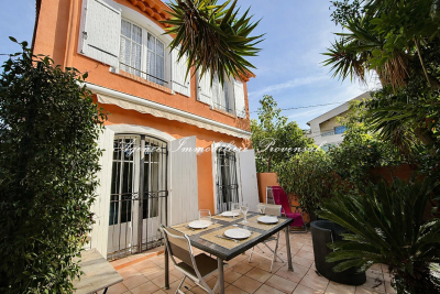 Maison &agrave; vendre &agrave; STE-MAXIME  - 6 pi&egrave;ces - 130 m&sup2; 