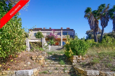 Maison à vendre à ANTIBES  - 7 pièces - 205 m² 