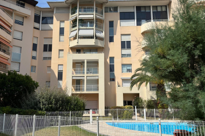 Appartement à vendre à BIARRITZ Halles-Hurlague - 3 pièces - 63 m² 