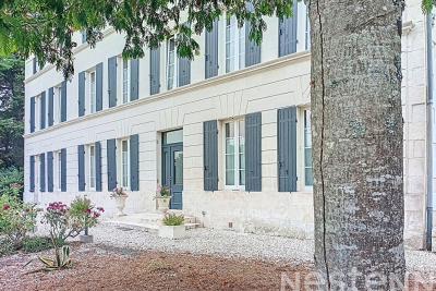 Maison &agrave; vendre &agrave; SAUJON  - 8 pi&egrave;ces - 318 m&sup2; 