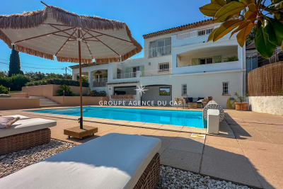 Maison à vendre à ST-AYGULF  - 6 pièces - 230 m² 