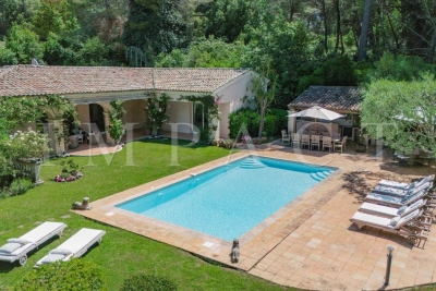 Maison à vendre à LE CANNET  - 6 pièces - 282 m² 