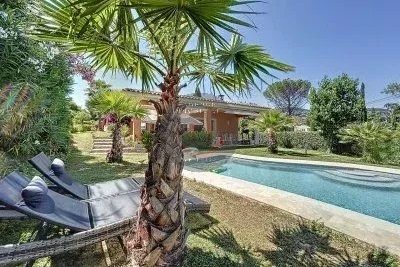 House for sale in MANDELIEU-LA-NAPOULE  - 4 rooms - 141 m² 