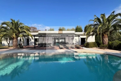 Maison à vendre à MOUGINS  - 5 pièces - 183 m² 