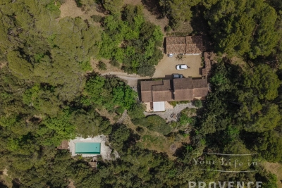 Maison à vendre terrain 3 hectares var 