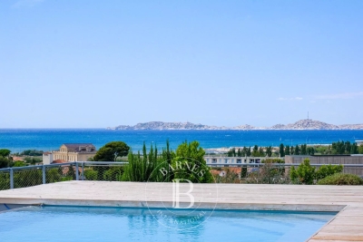 Apartment for sale in MARSEILLE 8EME  - 4 rooms - 132 m&sup2; 
