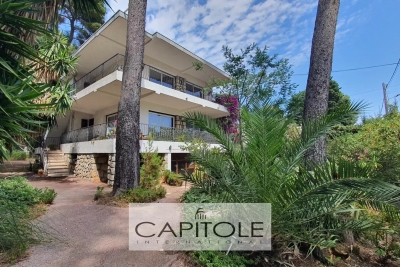 Maison à vendre à CAP D'ANTIBES  - 6 pièces - 170 m² 