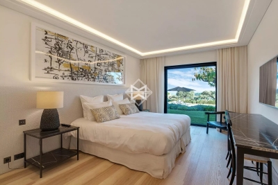 Villa à Saint-Tropez &agrave; louer à partir de 100 000 € / semaine, Photo 12