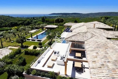 Villa à Saint-Tropez &agrave; louer à partir de 100 000 € / semaine, Photo 2