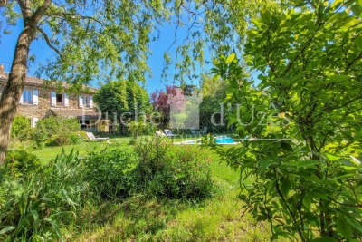 Maison à vendre à UZÈS  - 7 pièces - 215 m² 