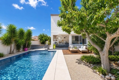 Maison &agrave; vendre &agrave; ST-CYPRIEN PLAGE  - 7 pi&egrave;ces - 165 m&sup2; 