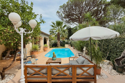 Maison à vendre à ST-RAPHAËL Peyron-Saint Sebastien - 7 pièces - 160 m² 