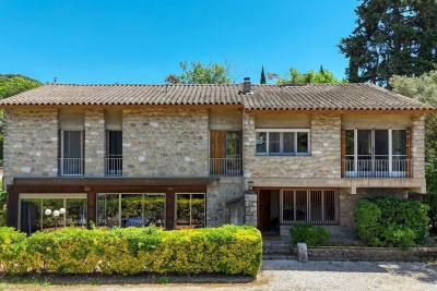 Maison à vendre espace atypique gard 