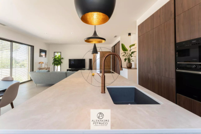 Maison à vendre à GIGNAC-LA-NERTHE  - 4 pièces - 118 m² 