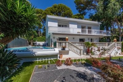 Maison à vendre à CAP D'ANTIBES  - 5 pièces - 142 m² 