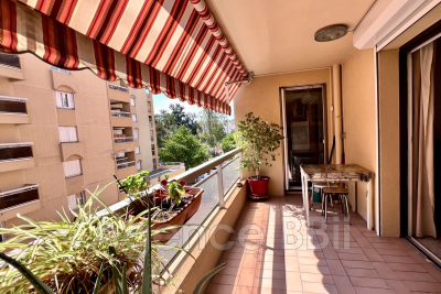 Appartement à vendre à NICE Saint-Jean d'Angely - 4 pièces - 87 m² 