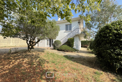 Maison à vendre à ST GEORGES DE DIDONNE  - 8 pièces - 200 m² 