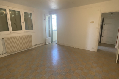 Appartement &agrave; vendre &agrave; PONT-ST-ESPRIT  - 4 pi&egrave;ces - 65 m&sup2; 
