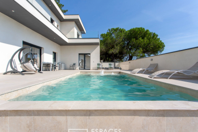 Maison à vendre à BAGNOLS-SUR-CÈZE Gaujac - 4 pièces - 210 m² 