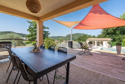 Maison à vendre belle vue piscine gard 