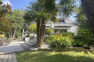 Maison à vendre à LA TURBALLE  - 5 pièces - 142 m² 