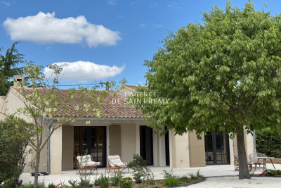 Maison &agrave; vendre &agrave; ST-RÉMY-DE-PROVENCE Ceinture Centre Ville - 5 pi&egrave;ces - 170 m&sup2; 