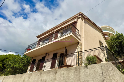 Maison à vendre maison vue mer roquebrun 