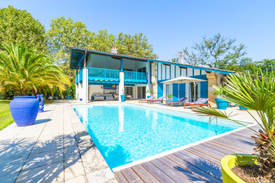 Maison à vendre à ARCANGUES  - 7 pièces - 300 m² 