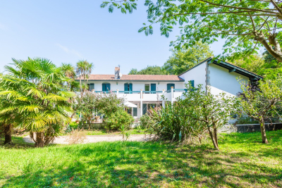 Maison &agrave; vendre &agrave; BIDART  - 6 pi&egrave;ces - 209 m&sup2; 