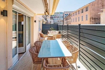 Appartement à vendre à CANNES Saint-Jeannet - 3 pièces - 62 m² 