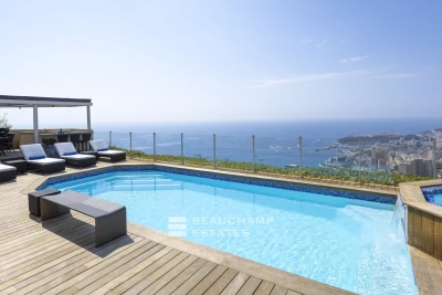 Maison à vendre à ROQUEBRUNE-CAP-MARTIN  - 7 pièces - 306 m² 