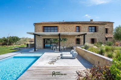 Maison &agrave; vendre &agrave; UZÈS  - 7 pi&egrave;ces - 345 m&sup2; 