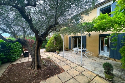 Maison à vendre à PUYRICARD R.p . Moretti - 6 pièces - 161 m² 