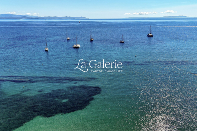 Appartement à vendre à HYÈRES  - 4 pièces - 140 m² 