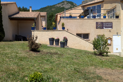 Maison &agrave; vendre &agrave; SISTERON  - 16 pi&egrave;ces - 400 m&sup2; 