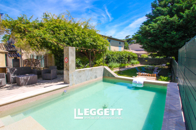 Maison à vendre à PONT-ST-ESPRIT  - 22 pièces - 436 m² 