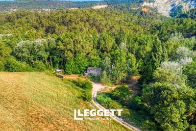 Maison à vendre à RUSTREL Montfavet Pericentre - 8 pièces - 168 m² 