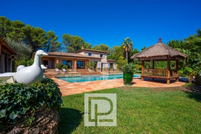 Maison à vendre jardin piscine mouans sartoux