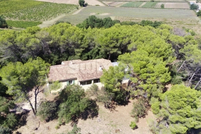 Maison à vendre à VISAN Montfavet Pericentre - 6 pièces - 102 m² 