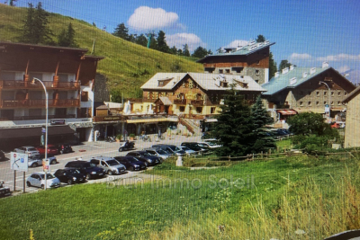 Commercial real estate for sale in VALBERG   - 186 m² 