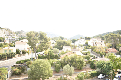 Appartement à vendre à MARSEILLE 9EME  - 3 pièces - 82 m² 