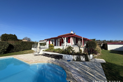 Maison &agrave; vendre &agrave; BIDART  - 6 pi&egrave;ces - 145 m&sup2; 