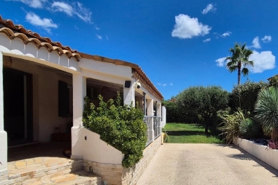 Maison &agrave; vendre avec piscine cogolin 