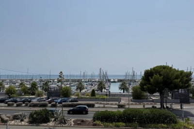 Appartement à louer à ST-LAURENT-DU-VAR Touët-de-l'Escarène - 1 pièces - 27 m² 