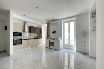 Appartement à vendre à NICE  - 3 pièces - 54 m² 