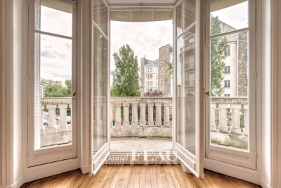 Appartement &agrave; vendre &agrave; PARIS 16EME  - 5 pi&egrave;ces - 159 m&sup2; 