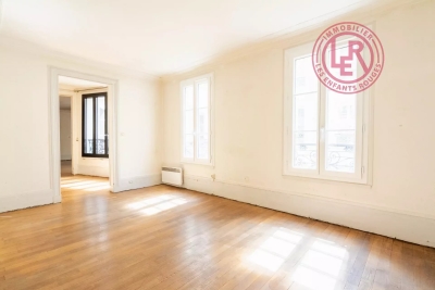 Appartement à vendre à PARIS 3EME Combat 2 - 4 pièces - 84 m² 