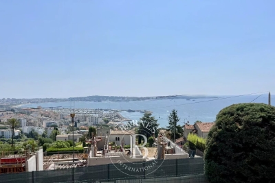 Maison &agrave; vendre &agrave; CANNES  - 7 pi&egrave;ces - 120 m&sup2; 