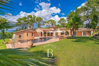 Maison à vendre à CANNES  - 10 pièces - 350 m² 